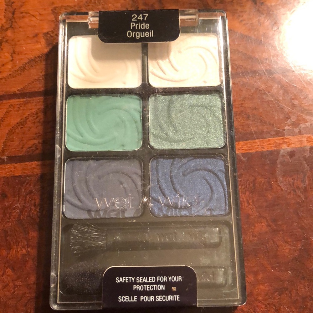 Wet n Wild Coloricon Eyeshadow Palette